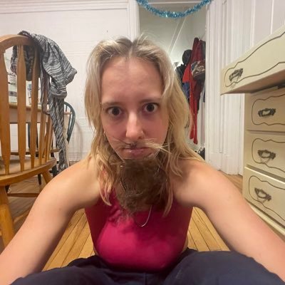 bakedbeansplz's profile picture. 