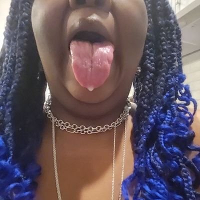 Random bits of my life. Content creator. https://t.co/9ozq2fj7ES Cashapp: $Eviesrandomstuff