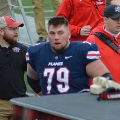 Offensive Lineman @ Saskatchewan Huskies. Liberty U Alum. 🇨🇦 Psalm 72:8