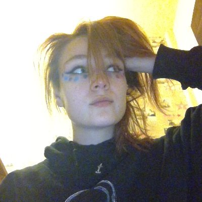 baby witch/ vierge/ LGBT/ iel
venez on libère tous nos émotions et on se dit que finalement c'est cool