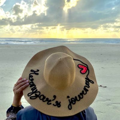 HaraMinho's profile picture. Just an ordinary person who live her life by her own feet. I don’t want someone who sees the good about me, I want someone who sees the bad and still loves me.