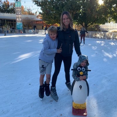 Swansonwrites's profile picture. Oklahoman ✊🏽 #resist 💋 boomer sooner 🏈