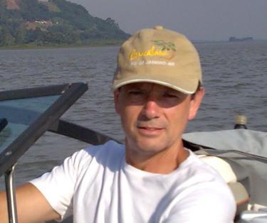 João Eduardo Avila Bassuino.Programador de Produção.Casado, 2 filhos. Gosto de Futebol, Tênis e Musculação.