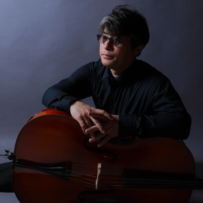 Cellist.
music fitness trainer & Nurse's aide.
Japanese Red Cross first Aid Provider.
