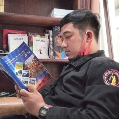 veriableh's profile picture. sebelum berkomentar dan memutuskan.turunlah kelapangan.investigasi dan lakukan pengamatan..unik dan seru