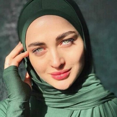 مصممة جرافيك (الشعارات والهويات البصرية و تصاميم السوشل ميديا والانفوجرافيك)
لطلبات التصميم تواصل خاص ...يشرفني متابعتكم🙏