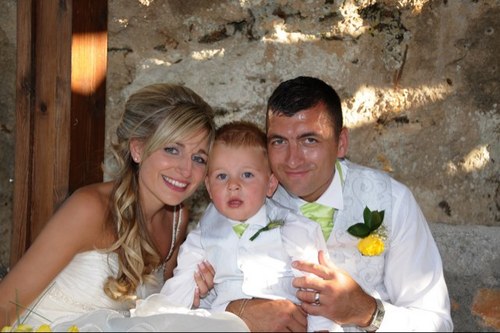 nicolabarnes1's profile picture. 