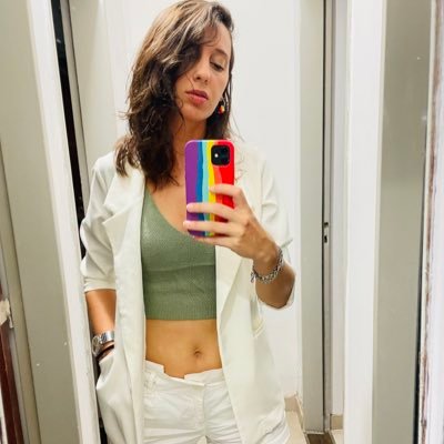Médica. Rosario Central. Cursi de a ratos.