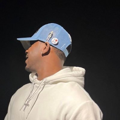 DL_thugginn's profile picture. DL ( not a top )