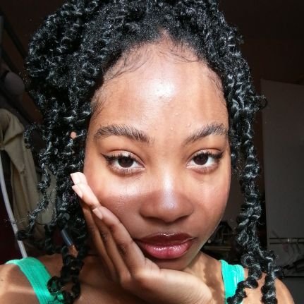 BeingMissMoody's profile picture. ❤️ 19
❤️ Teen Blogger | feminine beauty, self care, self development and personal growth. 

❤️ Follow my pinterest: https://t.co/sfCMLsXdJo