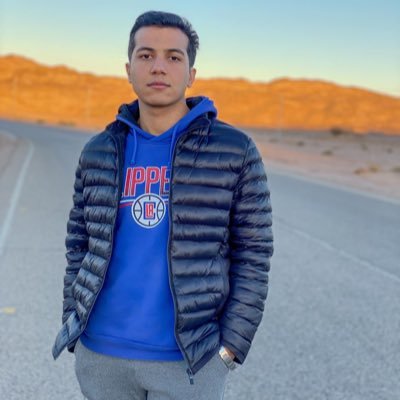 professional football player ⚽️ - physical therapist 👨⚕️