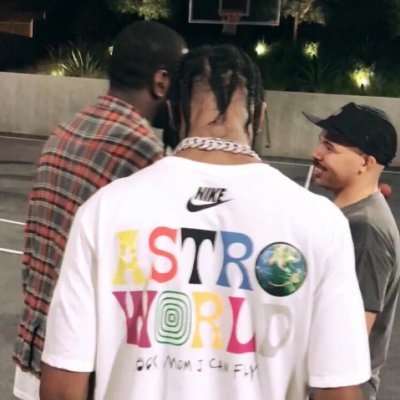 TupursL's profile picture. 💀💀💀