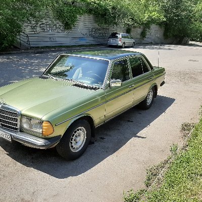 RuslanTairovv's profile picture. 