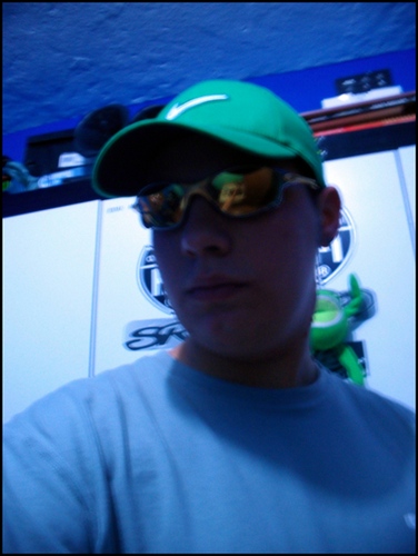orkut: dudu.mlkpiranha28@hotmail.com

facebook: dudu.mlkpiranha28@hotmail.com