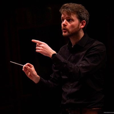 Conductor & educator. Artistic Director: @eastLDNmusic. Musical Director: @elcb_social, @CoMALondon, St Albans Rehearsal Orchestra.