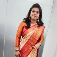 Deeksha Tripathi(@startup_kanya) 's Twitter Profile Photo