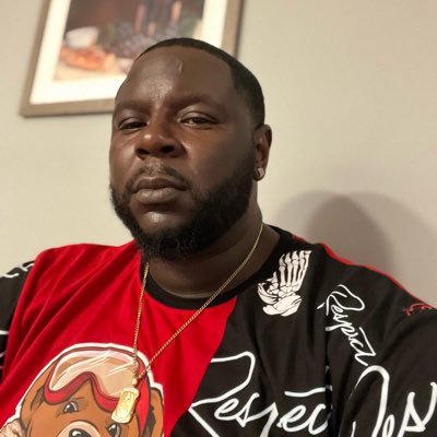 WandrickLarry's profile picture. 