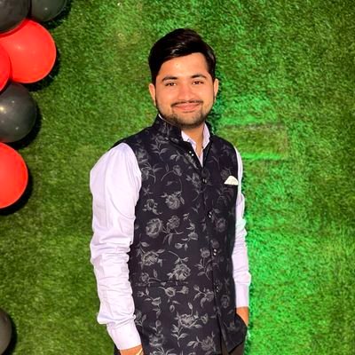 PrathamChhabraa's profile picture. Person with two complications in life, First... 
chalo DM karo phir btate hei.
