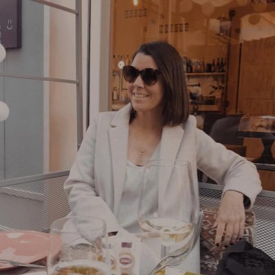 nievesbaeza's profile picture. 