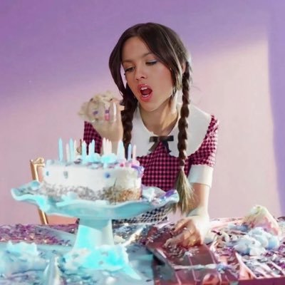 all about olivia rodrigo.