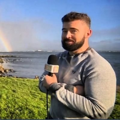 📺 Irish TV Broadcaster & Weatherman
               🌎 Environmentalist & Eco Travel
                            🌈 Triathlete & Ironman