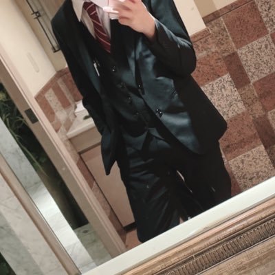 xx_17x4's profile picture. リア垢｜雑垢｜DM× ｜挨拶不要×｜ツイ消し｜言の葉