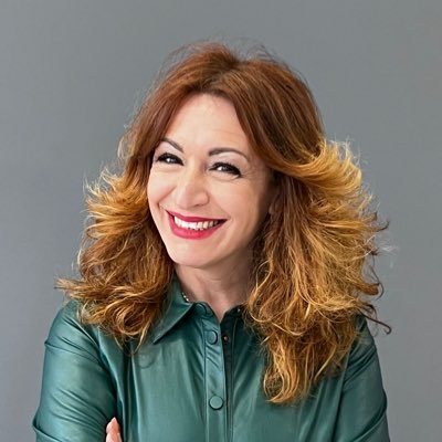 Directora General FRIEX.
Presidenta de AEFYT.
Presidenta de Asofrio.
Miembro de Junta Directiva CNI.