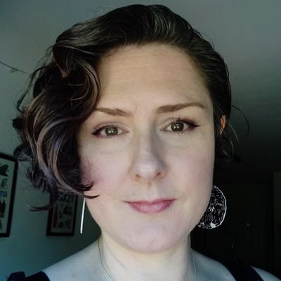 Writer of urban fantasy and mystery. Books in the works! Queer. Spoonie. She/her 🌈  📖 🖋️