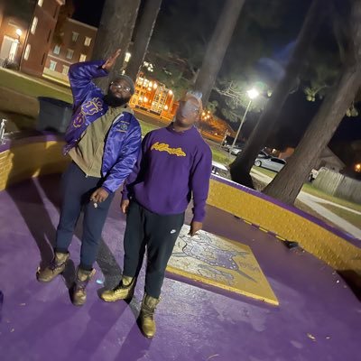 LB #StayReal302                                    SPR 20     8 DAWG 🐶     ΛΓ ΩΨΦ