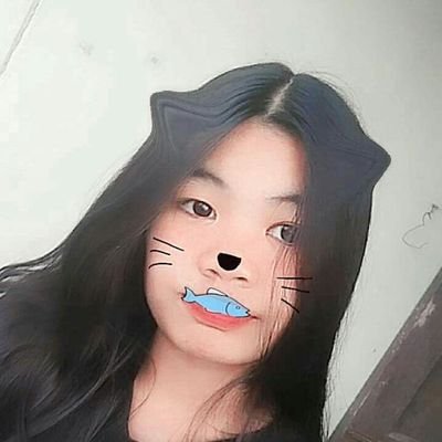 ChayaphaKwanth1's profile picture. เป็นคนเส้นตื้นเห็นอะไรก็ขำขนาดใบไม้ปลิวยังขำ