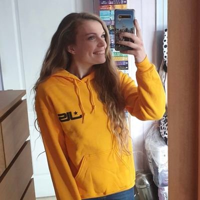 Forever and a day was I promise I made and I meant it 💙❤💚💛Yellow lane💛 Arsenal season ticket holder❤️🤍 Lando Norris🧡🧡