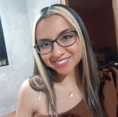 Estudio Medicina, aprendo a investigar, canto un poquito. Amo los viajes y el arte. Divulgadora amateur de MBE #dreamandact