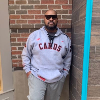 Married , 4 kids UAW, Content creator of Lorain County Friday Night Lights