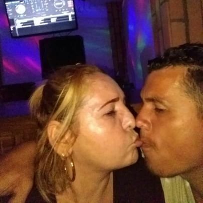 Carolin64832827's profile picture. Buscamos conocer nuevas amistades ya que somo nuevo en éste medio y queremos compartir con pareja nada de hombre solo nada  somo mente abierta 04268766458