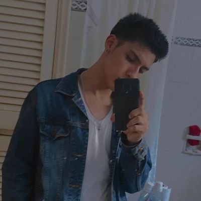 Sigxev's profile picture. Computer Science in UTU | Tester (Ceibal JAP) | AWS Cloud Practitioner☁️ & re/Start Graduate 🚀 | Dental Assistant 🦷