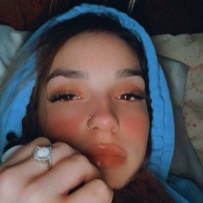 GiBBY00_'s profile picture. superficial w a rotten soul