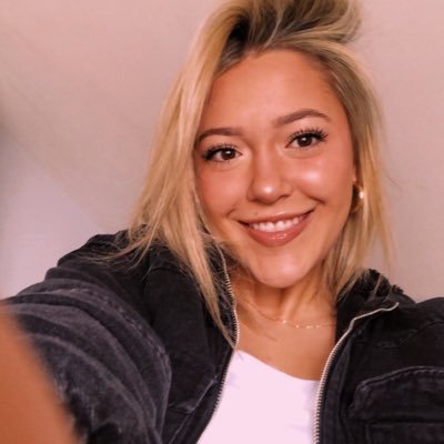 liv_cassella019's profile picture. 