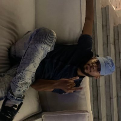 _DiviContreras's profile picture. They say anything's possible, you gatta dream like you've never seen obstacles. #J. Cole