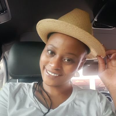 LeboC_M's profile picture. Foodie & wine lover . Music is me🎺🎻