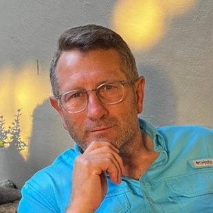 Devoted Husband & Father of two. Golf MAD, Sports fanatic, Gym Junkie, Love the outdoors