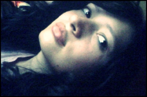 franciellemari's profile picture. olhar misterioso, poder de sedução, palavras doce, um sorriso que as vezes esconde o que ela não é, uma fera dentro de sí e um segredo no coração!