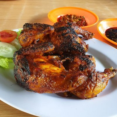 ayammbakarr's profile picture. LEMAO