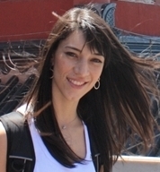 Bióloga, Engenheira Ambiental, amo música, amo arte, e adoro a Deus sobre todas as coisas