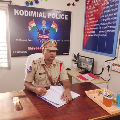 Official Twitter handle of the Kodimial Police Station, Jagtial District
Telangana State.
 Emergency please contact 9440795283 or Dial 100