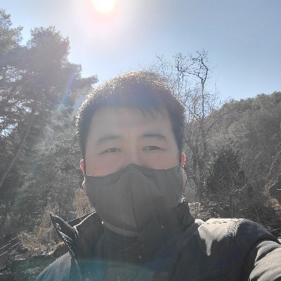 KL한국지도자인재개발원 원장/사)대한웅변인협회 경기도본부 회장/웅변스피치부문 대통령상 수상/스스피치.펀리더십.정치연설.구술면접.교육/웃음치료사(강사)양성/안산리더십포럼/CS강사양성/고품격명품 강사양성ᆞ파견