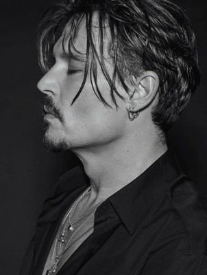 #IStandWithJohnnyDepp forever 👑
Johnny Depp : ' TRUTH ' is a rare bird, All the more reason to search for it✨