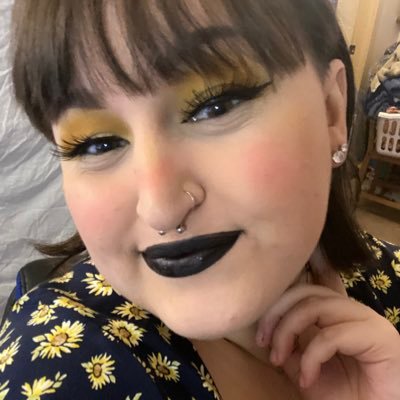 she/her/hers | twitch affiliate | your local spoonie | lemons may be sour, but I'm pretty sweet 🥰