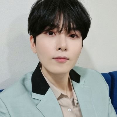rw_062122's profile picture. 성인 | 규현/려욱최애_9인지지💙 | 잘못한게 있다면 뎀으로 꼭! | 비계에 거주 중