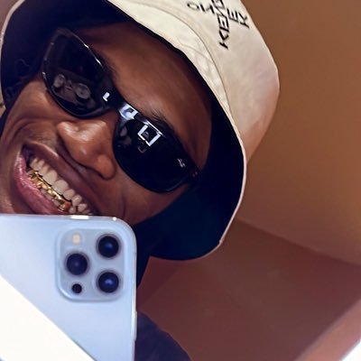 ✍🏾📽America wanna see us live! Not work https://t.co/uJ0FBF2ssa