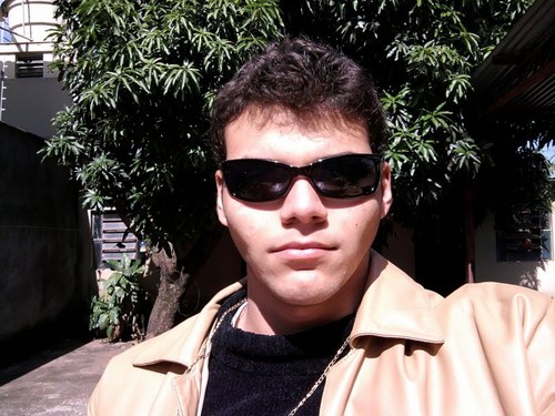 Glórias seja dadas a Deus, por ti eu vivo meu SENHOR Jesus Cristo !!